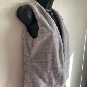 Beautees Gray Faux Fur Vest - Youth XL